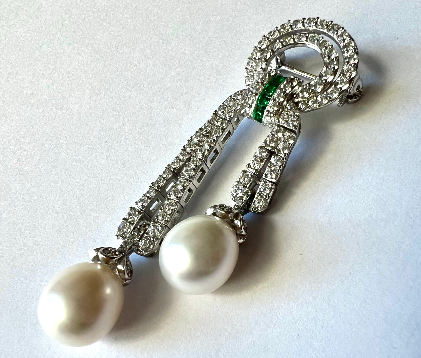 Loop design brooch S925 silver with zircon, natural freshwater pearls