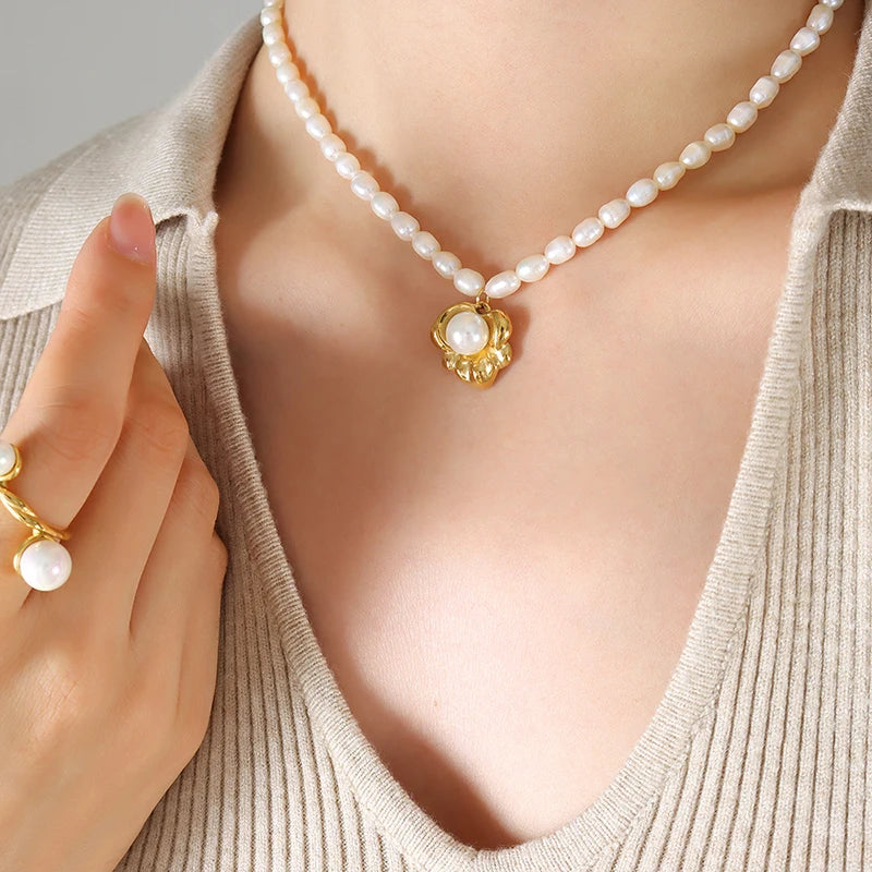 Fashion flower Pendant Necklace Artificial Pearl