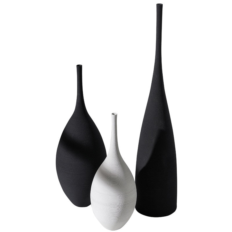 Ceramic Vase Black and White color