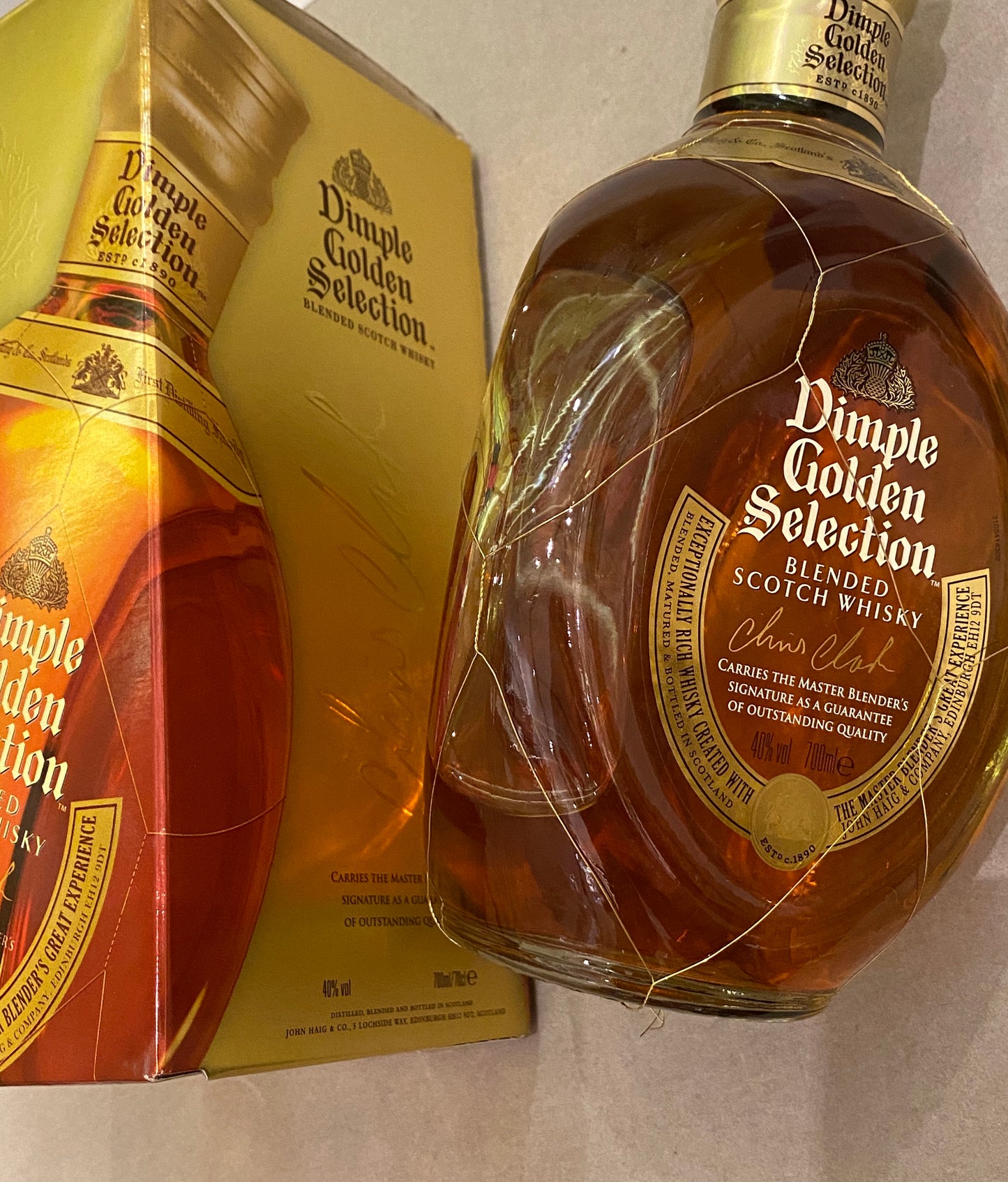 Dimple Golden Selection Blended scotch Whisky