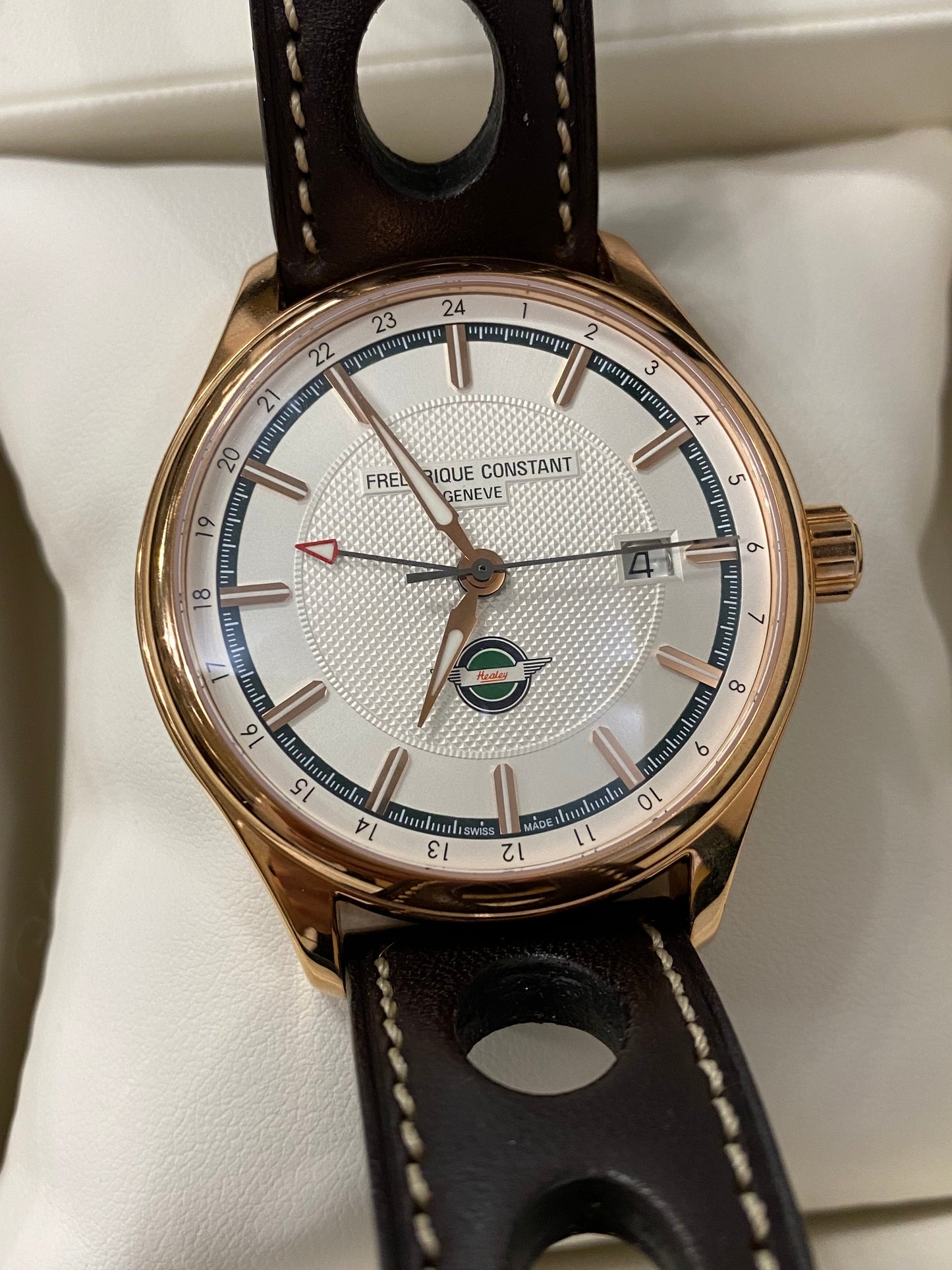 Frederique Constant FC 350HVG5B4 Vintage Rally healey GMT