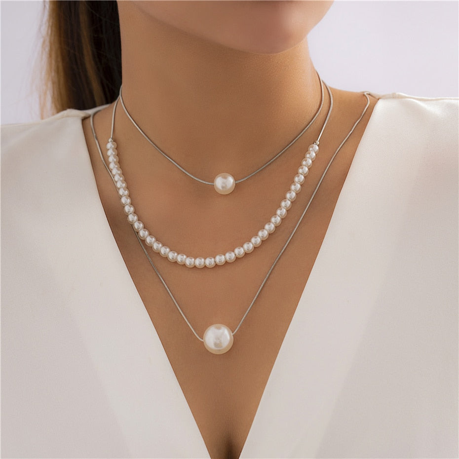 Baroque Pearl Heart OT Buckle Pendant Necklace for Women