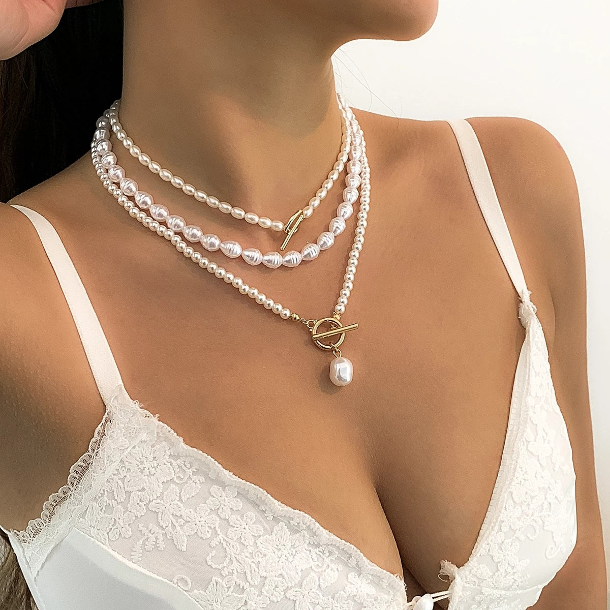 Baroque Pearl Heart OT Buckle Pendant Necklace for Women