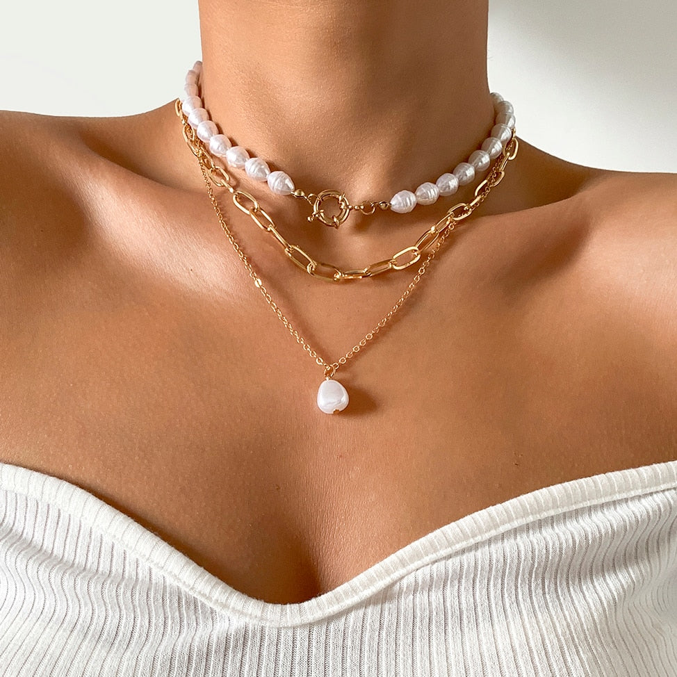 Baroque Pearl Heart OT Buckle Pendant Necklace for Women